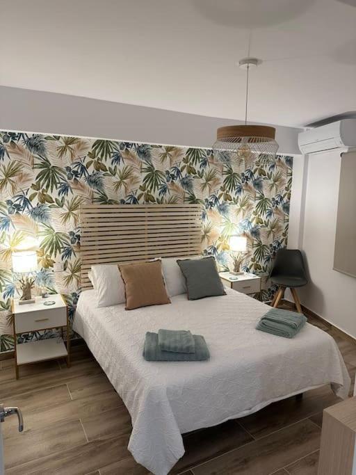 Waterfront 3 Bed Apartment, 90M From The Beach Platja de Larenal Εξωτερικό φωτογραφία