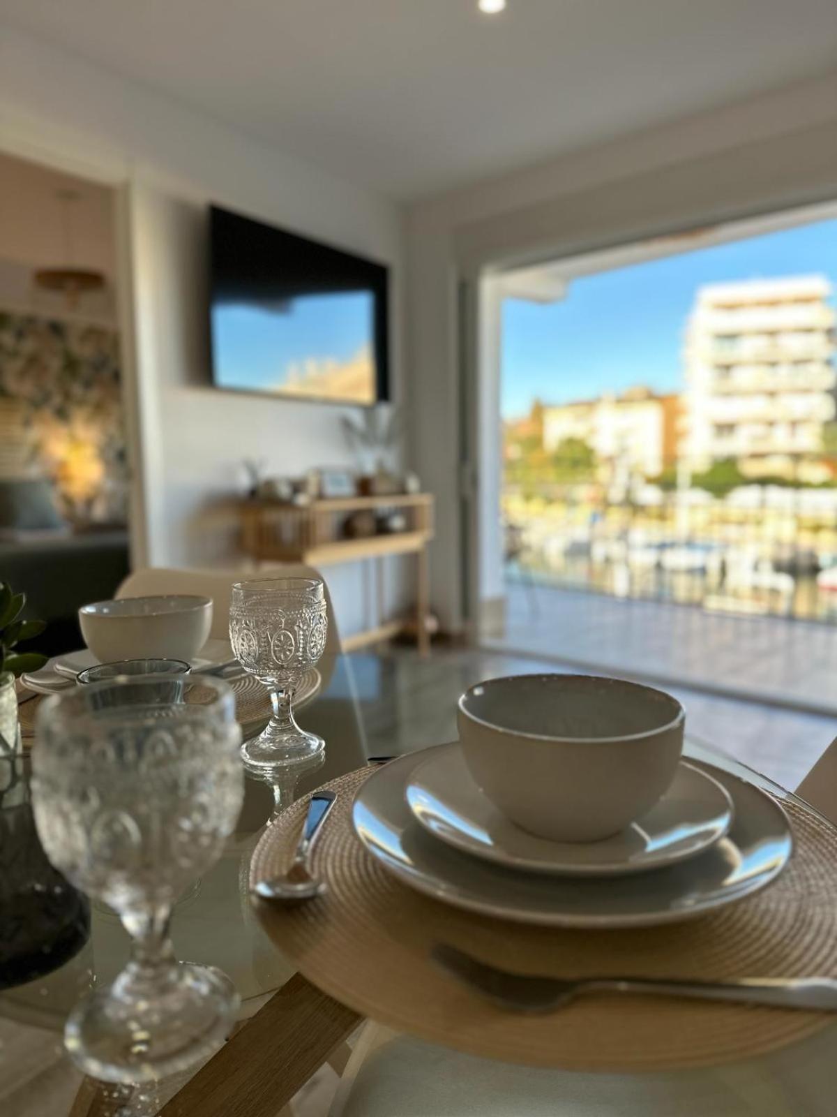 Waterfront 3 Bed Apartment, 90M From The Beach Platja de Larenal Εξωτερικό φωτογραφία