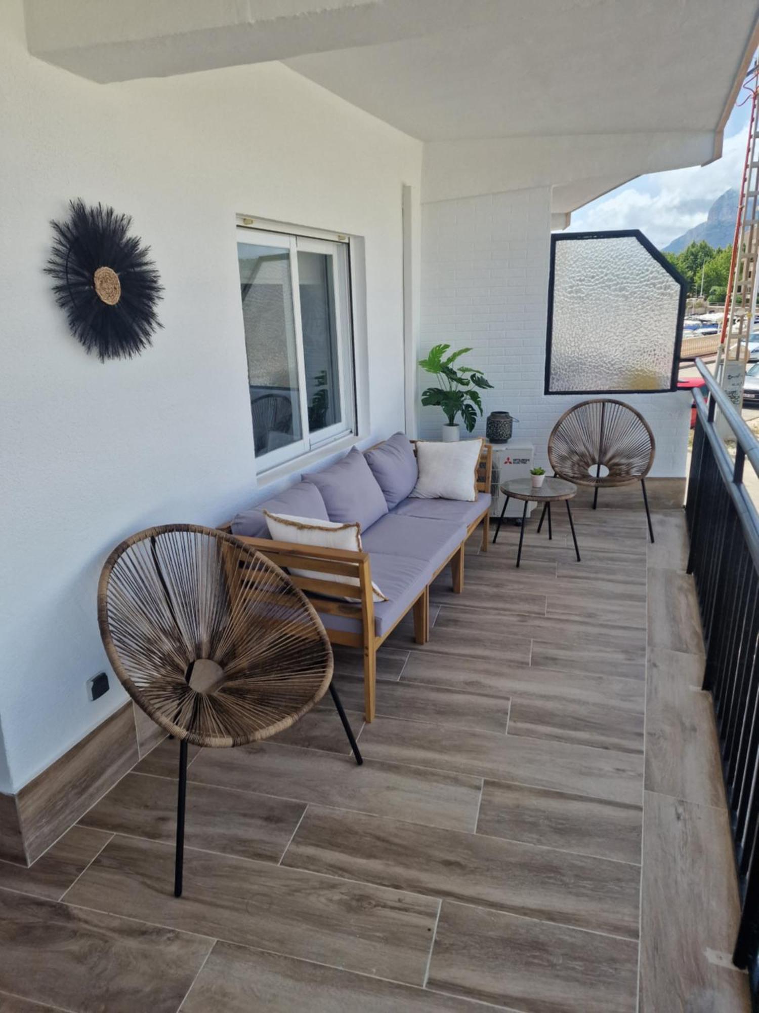 Waterfront 3 Bed Apartment, 90M From The Beach Platja de Larenal Εξωτερικό φωτογραφία